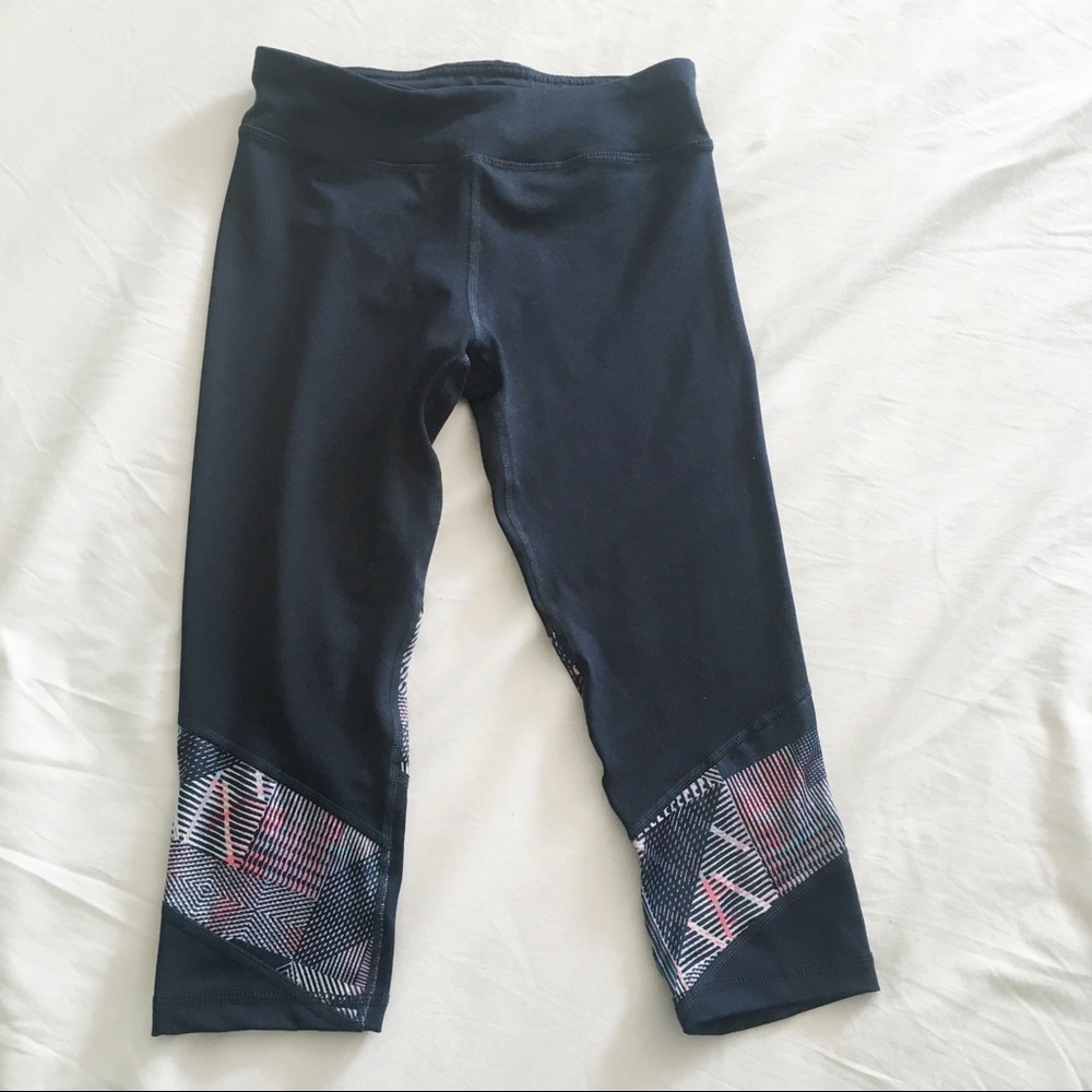Heelys capri training leggings for girl size M